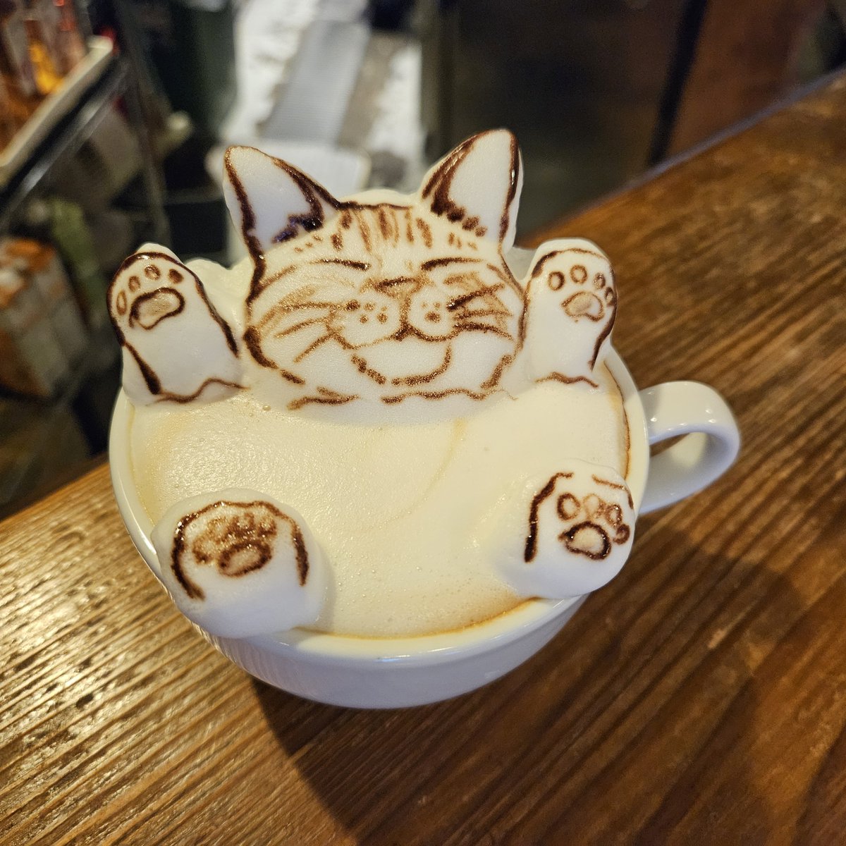Cafe_Reissue tweet picture