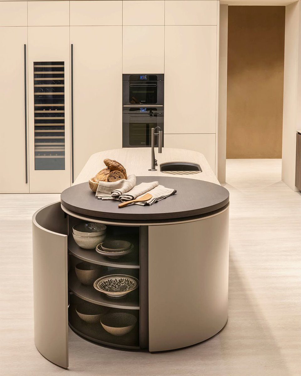 KitchenItaliaUg's tweet photo. Visit our showroom at Ghats Complex, Jinja Road, opposite UMI Kitchitalian2023@gmail.com | +256 749 104 464 #stosaucine #italiankitchens #ugandainteriordesigners #fyp @stosaucine_official https://t.co/wyc2vkusNH