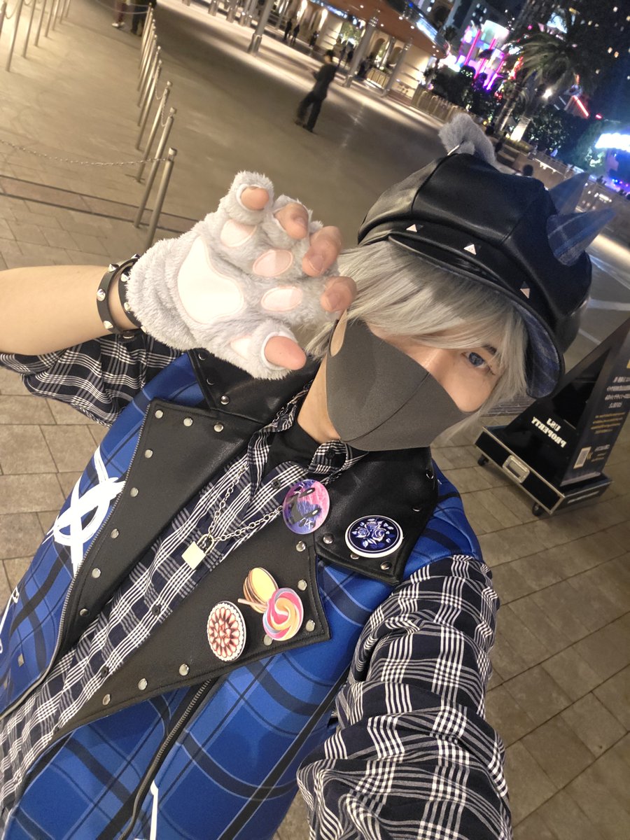 mike928315's tweet photo. 超遅めのユニバに着いたぜ‼️
少ない時間楽しむぞ✊🏻❤️‍🔥
今回は自分なりにハミクマソールぽくコーデしてみた😝💫

ハミクマたちのコーデしてる人と併せしたいなぁ〜 https://t.co/PRQhL1JctP
