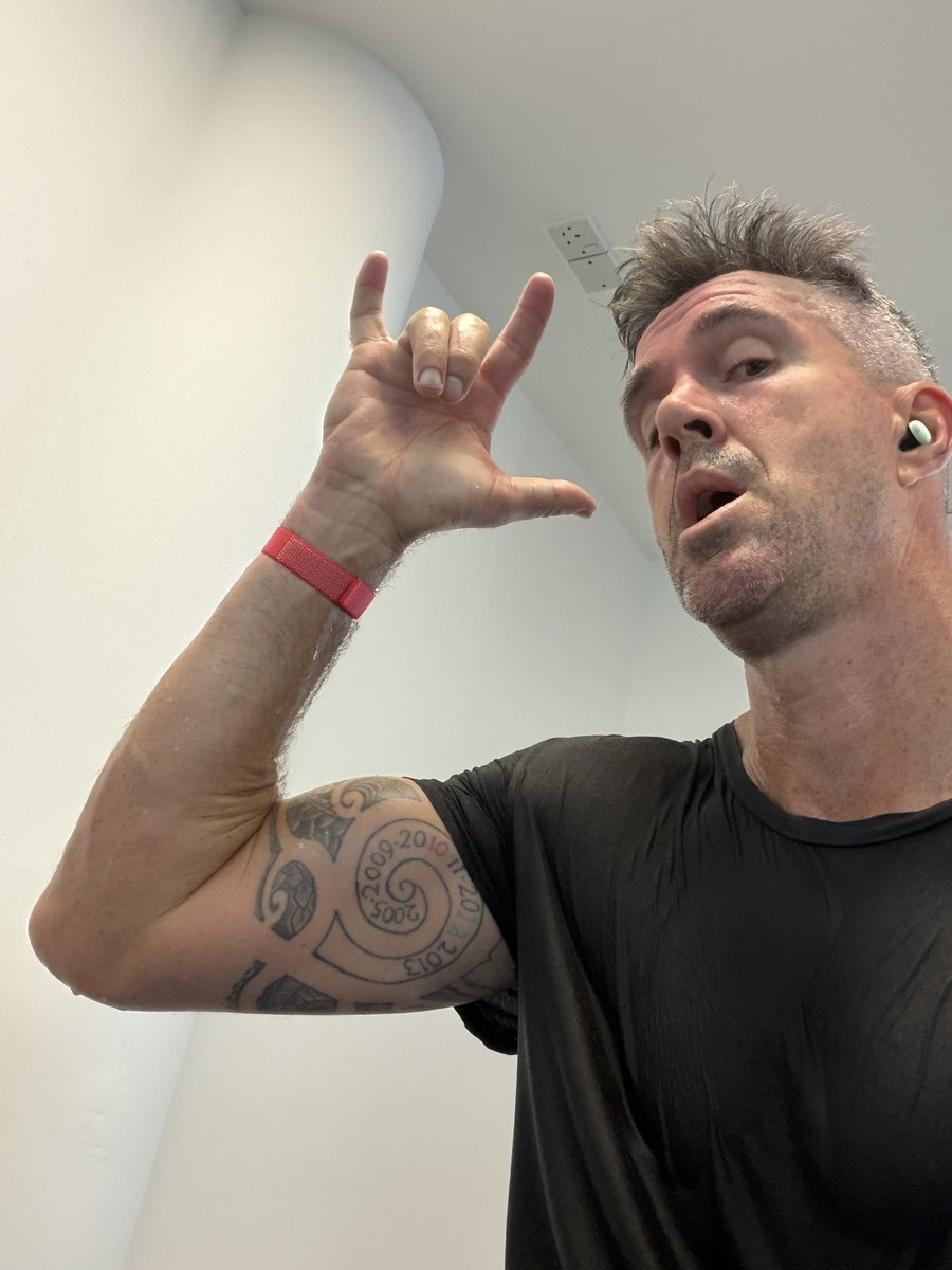 KP24's tweet photo. No pain, no gain - a simple life rule. 

SWEAT EVERYDAY 🤟🏻

Today a MAD session 🕺🏻 https://t.co/lDfp0eACHZ
