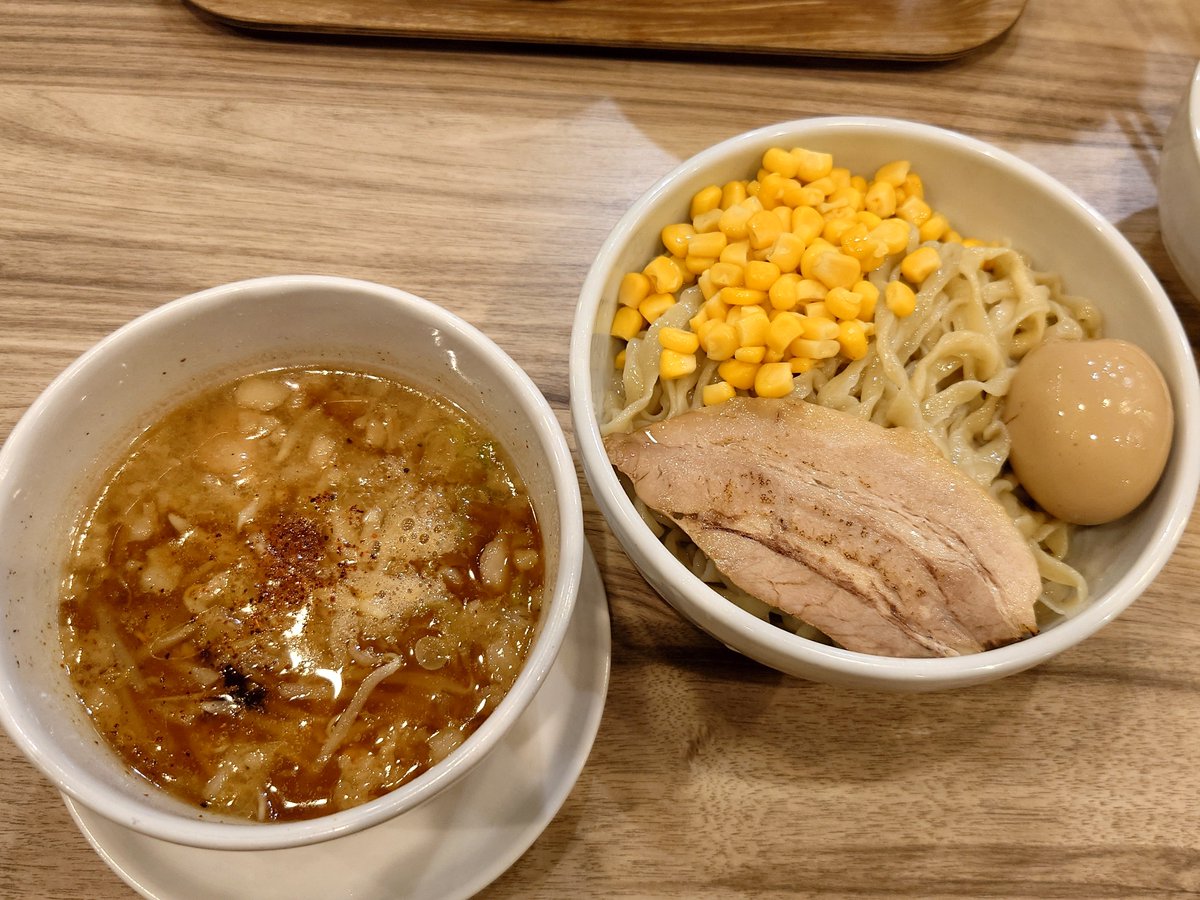 ix1213123's tweet photo. くじら食堂 nonowa東小金井店@東京都小金井市梶野町:「東小金井」駅
@ks01540154 / #くじら食堂
2026年09月17日18:44

特製 味噌つけ麺 ¥1,370
　►並盛り / 大盛り
ユッケごはん ¥450 https://t.co/htcNP4GCRK