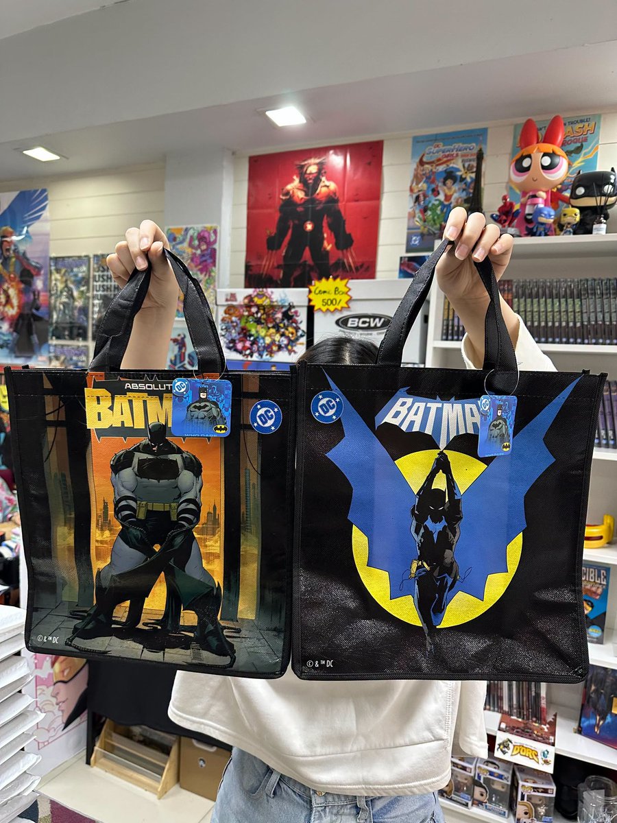 PrimeComicTH's tweet photo. กระเป๋า DC REUSABLE BAG ลาย Absolute Batman/Batman
.
เปิดตัวในงานนี้ครั้งแรกครับ ของจริงสวยมากกกกก
#PrimeComic #PrimeComicxBatmanday2026 #Batmanday2026 https://t.co/u5Ei1nbNDP