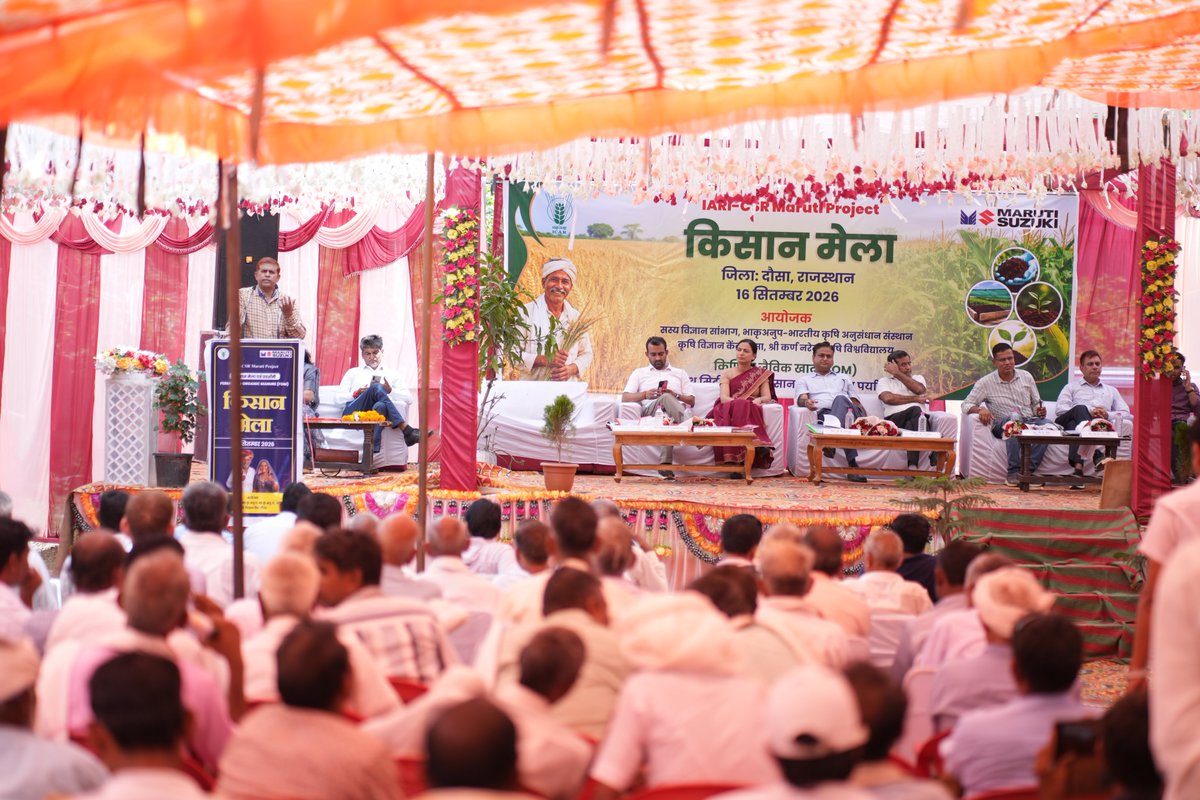 kvkdausa's tweet photo. कृषि विज्ञान केंद्र दौसा द्वारा भारतीय कृषि अनुसंधान संस्थान नई दिल्ली के तत्वाधान में डीडवाना गांव में किण्वित जैविक खाद एवं टिकाऊ खेती को बढ़ावा देने हेतु विशाल किसान मेला का आयोजन किया गया जिसमें लगभग 1100 किसानों ने भाग लिया #icarindia #iari #atarijodhpur https://t.co/3TN9FPepSb