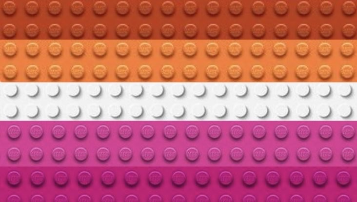 scipieful's tweet photo. lesbian and bi flags but make them lego! https://t.co/rpnXLyJ5W9