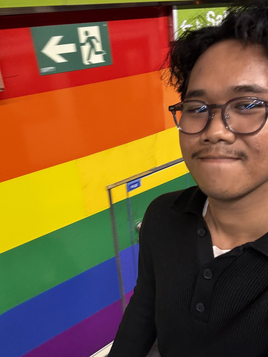 poopepie2's tweet photo. I am on the gay platform https://t.co/YxOnP7w5ZC