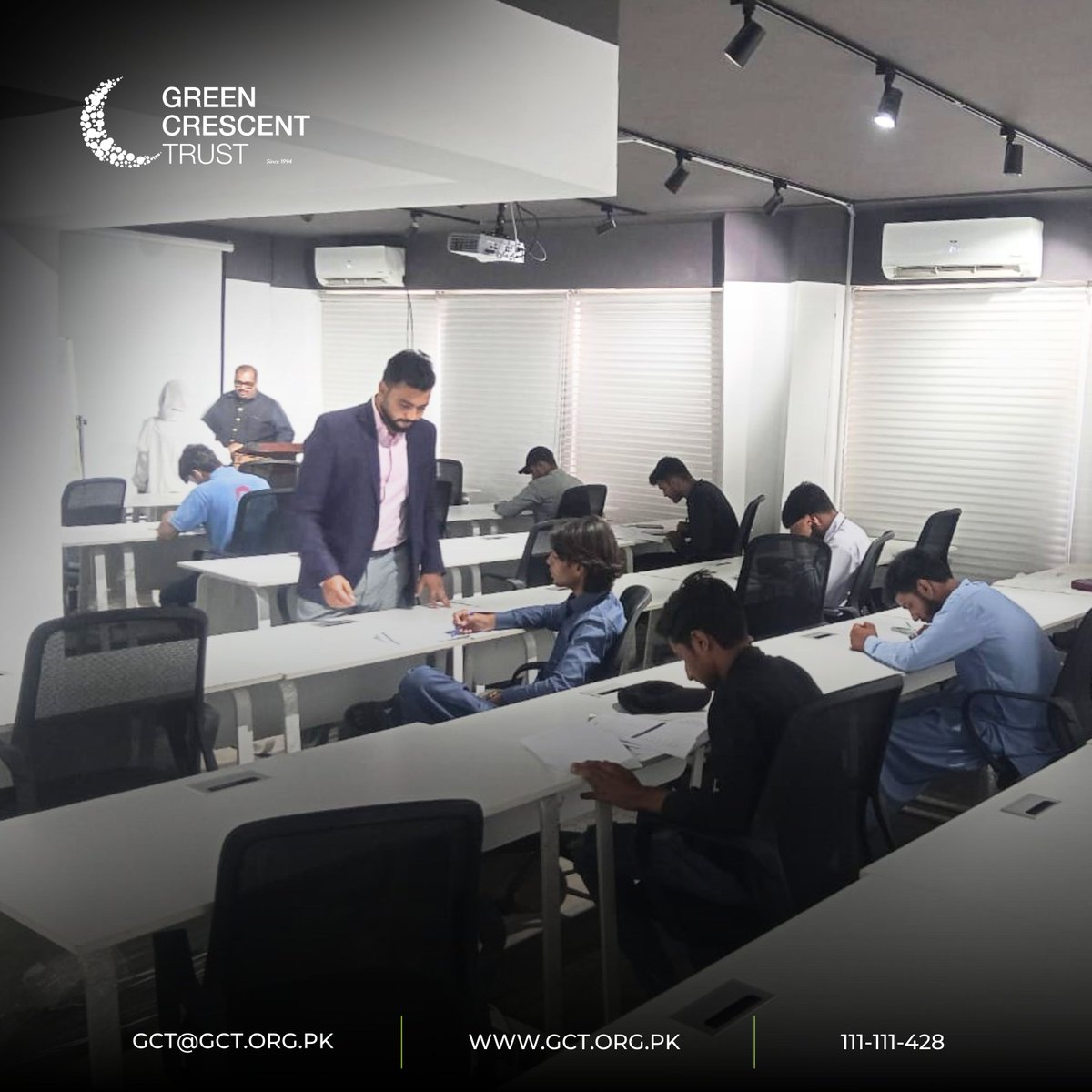 gctorg's tweet photo. 10 GCT Alumni are appearing for the Screening Test for the Sino-Pak Dual Diploma Program in Survey Engineering Technology at PIMSAT, Karachi.

Wishing all the participating alumni the very best for their screening test and next steps.
-
-
#GCT #GreenCrescentTrust #SinoPak https://t.co/E5Eo08Dhai