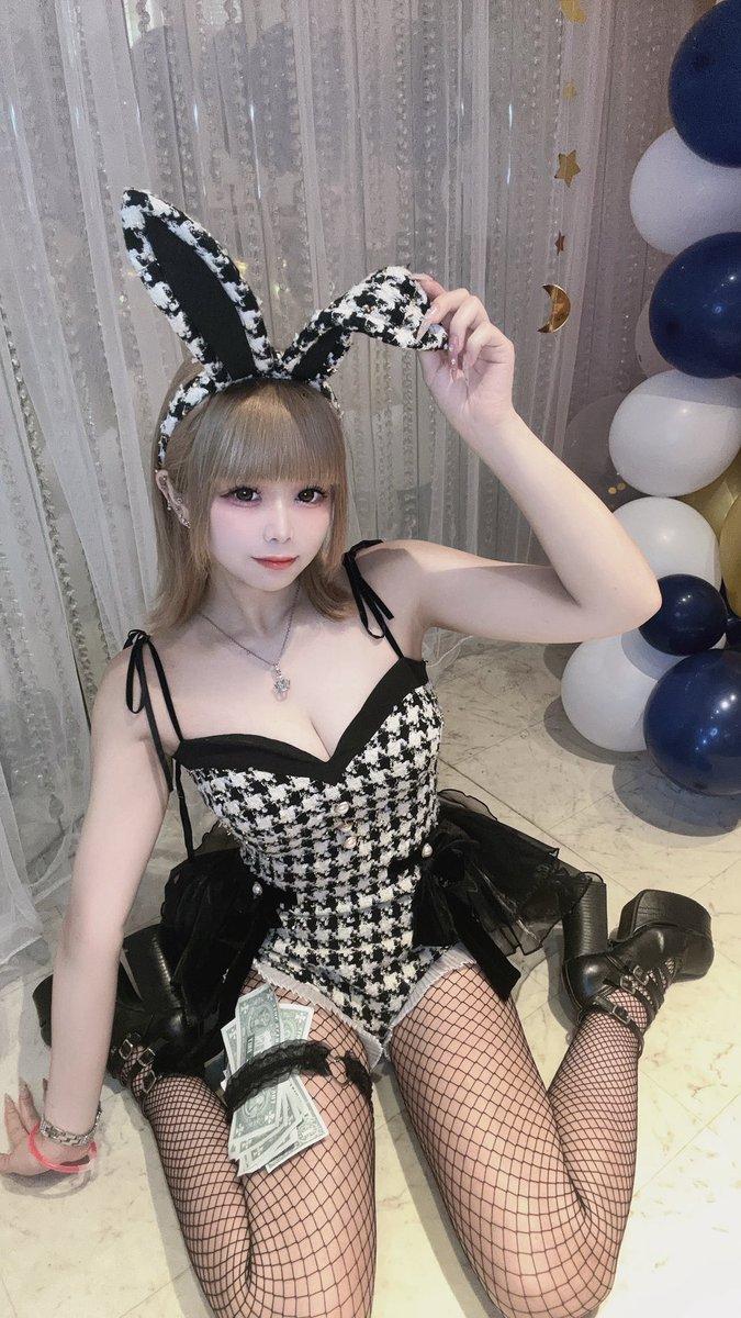 nico_cmade's tweet photo. バニーイベント🐰🖤 https://t.co/PZ03F7Zzrg