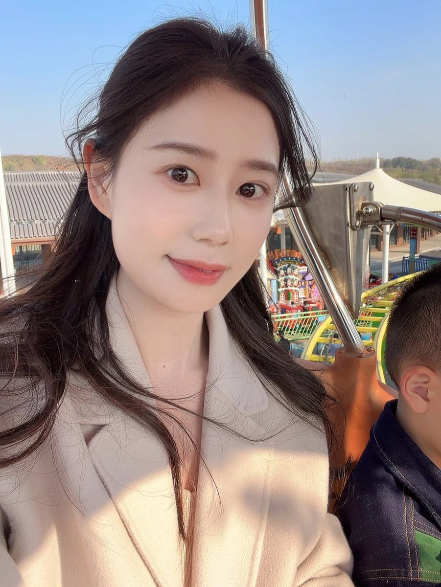 DorothyHowqwkm's tweet photo. 有时在幻想一边哄孩子睡觉野男人一边后入我 发出一点声音孩子就会醒的那种 感觉很刺激有没有 #家有神兽 #宝妈 #反差 https://t.co/vehfu86sni