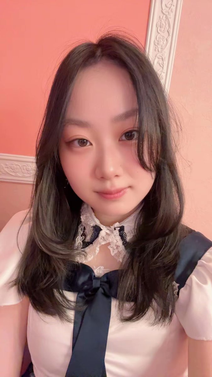 pinmin_k_moa's tweet photo. ブルーブラックに染めたてだよ💙🖤 https://t.co/AbFZjhVFug