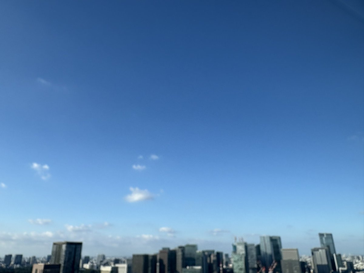 toshi_k_0225's tweet photo. 青空が広がった今日の午後
😊 https://t.co/1Nqlh48Ncq