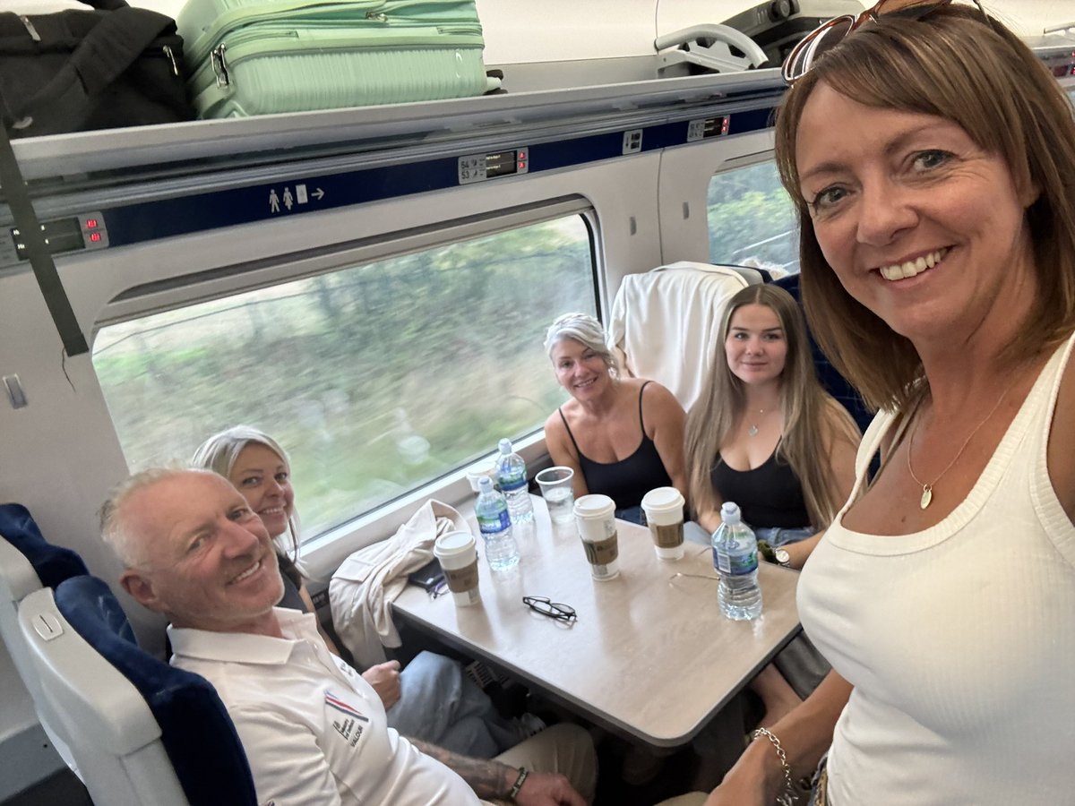 hull4heroes's tweet photo. London bound for the @SoldieringOn Awards! 🚆🏆
Huge thanks to @Hull_Trains for kindly providing our travel today. Proud to be representing @hull4heroes and all the veterans we support.
Wish us luck! 🇬🇧
#SoldieringOnAwards #Hull4Heroes #Veterans https://t.co/uuZD1HB1qE