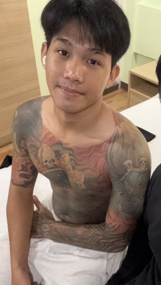 mashitakuay56's tweet photo. ไหนพี่บอกจะให้ชักว่าวให้ดูอย่างเดียวสรุปให้ผมเย็ดเฉย 🤣😂 https://t.co/QM6nv55uqd