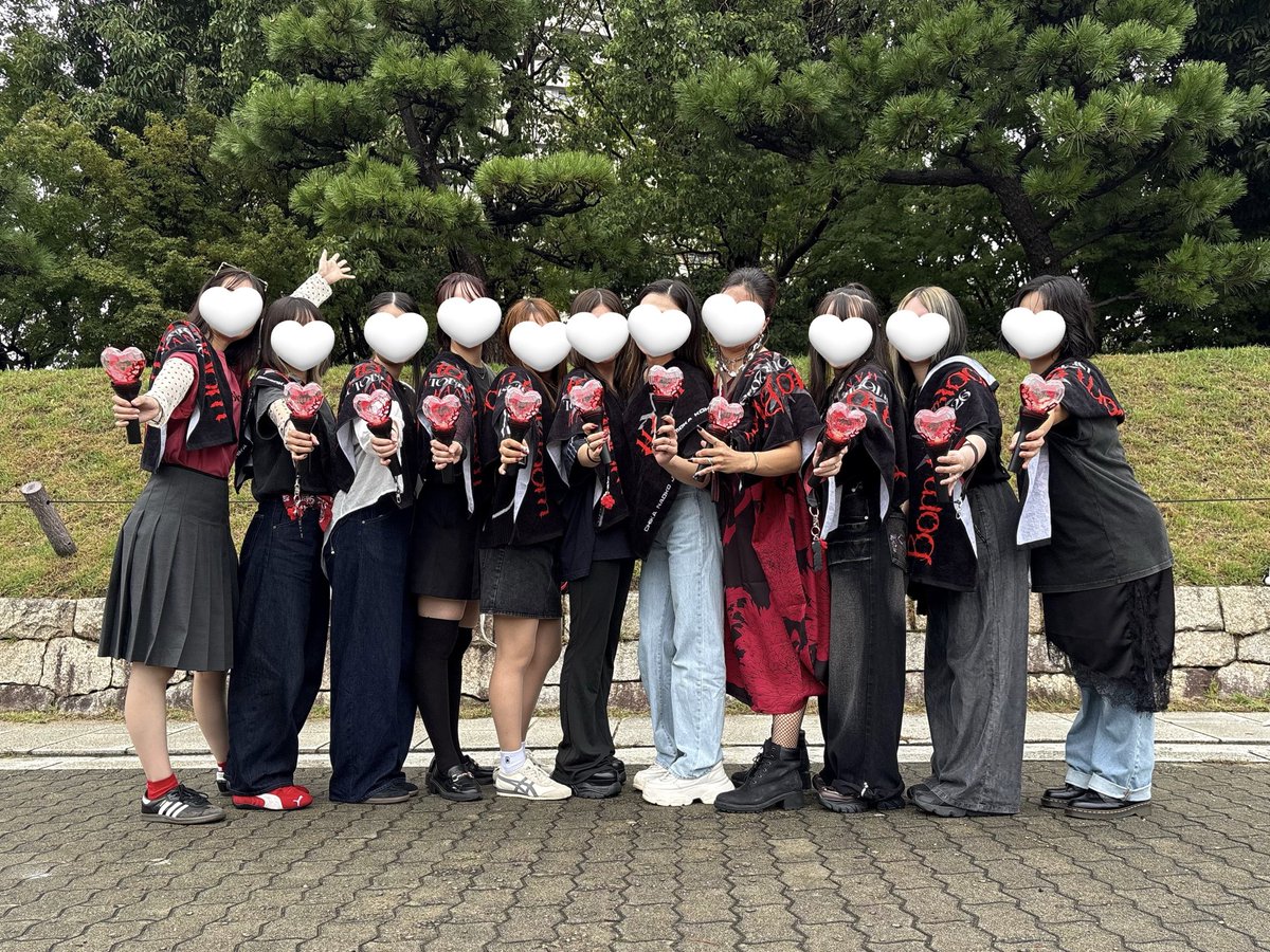 be_shun03's tweet photo. 2026.09.16🌹✨️
HONEYsに会うの初めてで、本当に楽しかった日！！
みんな初めてなのに初めてじゃないみたいで居心地良くて、普段なかなか会えないのが寂しい😭
嫌なこともあるけど程良く頑張って🌼HANAちゃん達のLIVE当てて🌼健康に生きて🌼また絶対に会おうね〜〜〜〜❤️‍🔥
#HANA https://t.co/wdjE9sZuCH