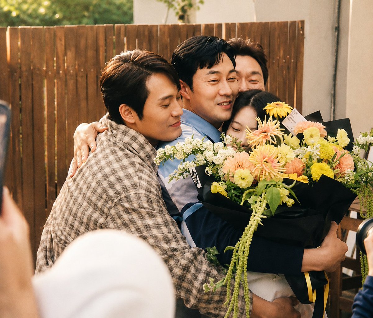 ShineSmile8's tweet photo. "Agent Kim Reactivated" KDrama Script: Ep1-10 https://t.co/UWJKkZVr8t #AgentKimReactivated https://t.co/CKKkZVjFcX