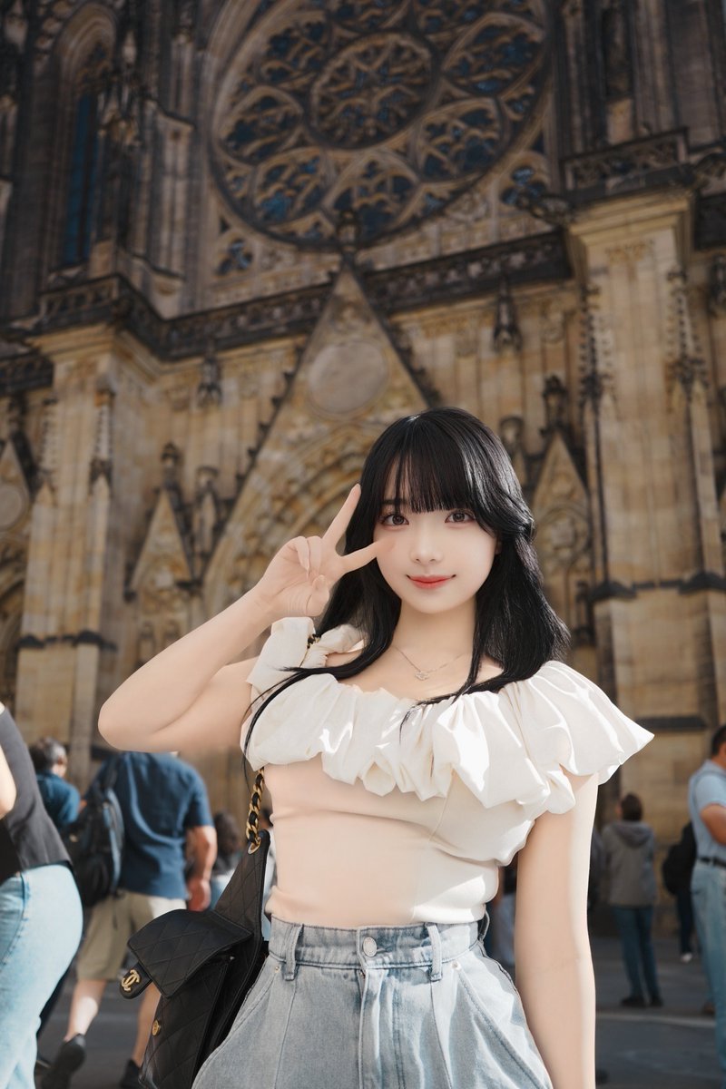 puutin_cos's tweet photo. プラハ城に行ってきた🏰✨️ https://t.co/ROOK5DuHw5