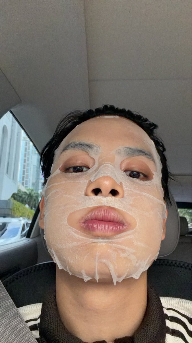 khunppol's tweet photo. On my way kubbbbbb
#ก็ประมาณนี้ครับขุนไปรับปริญญาละ https://t.co/V2efVmNIxq