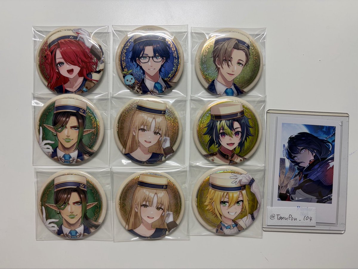 TanuPon_104's tweet photo. 【交換】にじさんじ　チェキ風カード　ビスケット缶バッジ　など

求→３枚目記載

譲→1、2枚目

・郵送交換のみ

ご検討よろしくお願いいたします◎ https://t.co/sm985XuCeW