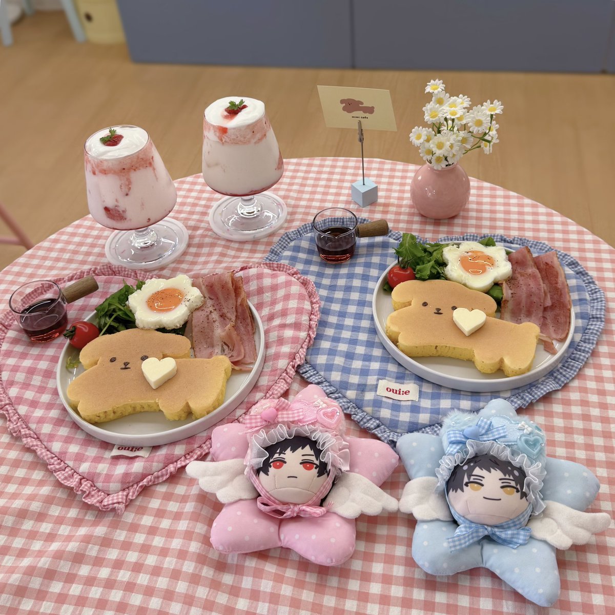 luv158A's tweet photo. かわいいパンケーキ食べてきた🥞パンケーキといちごラテは甘くて、ベーコンは塩辛いから甘すぎてくどくなることなく完食できて幸せだったーꢏꢷ(•ω•)✨️個人的にすごくおいしかったから機会があったらまた行きたいな⊂( i ꒳ i )⊃💕💕︎ https://t.co/l0hkNwzgnI