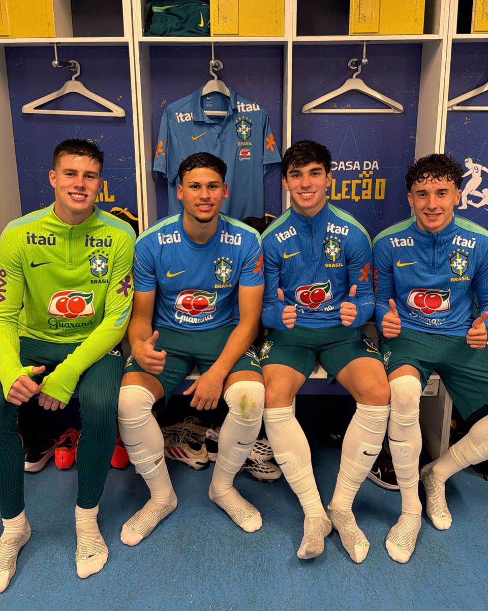 AthleticoPR's tweet photo. 🇧🇷🌪️ Piazada na Seleção Brasileira Sub-17!

Arthur Sehn, Bryan, Léo Cerci e Marcos Pesseti se apresentaram na Granja Comary para a disputa do Torneio da Amizade UEFA, que começa no dia 24, na Suíça. 

Murilo Camargo e Arthur Monteiro, que também haviam sido convocados, foram retirados da lista.

O zagueiro se recupera de uma lesão na coxa direita, sofrida durante o Mundial Juvenil, enquanto o lateral-esquerdo apresenta desconforto no joelho esquerdo, após a final da competição. 

➡️ https://t.co/ZjQjDZG7AX