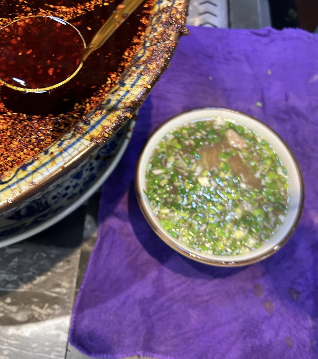 silkz960528's tweet photo. It's 1AM, our small food stall's still warm. Glow of neon, bowl of steaming ramen, stories we don't rush to end. Come sit—there's an empty spot. https://t.co/W0CUvOCRe7