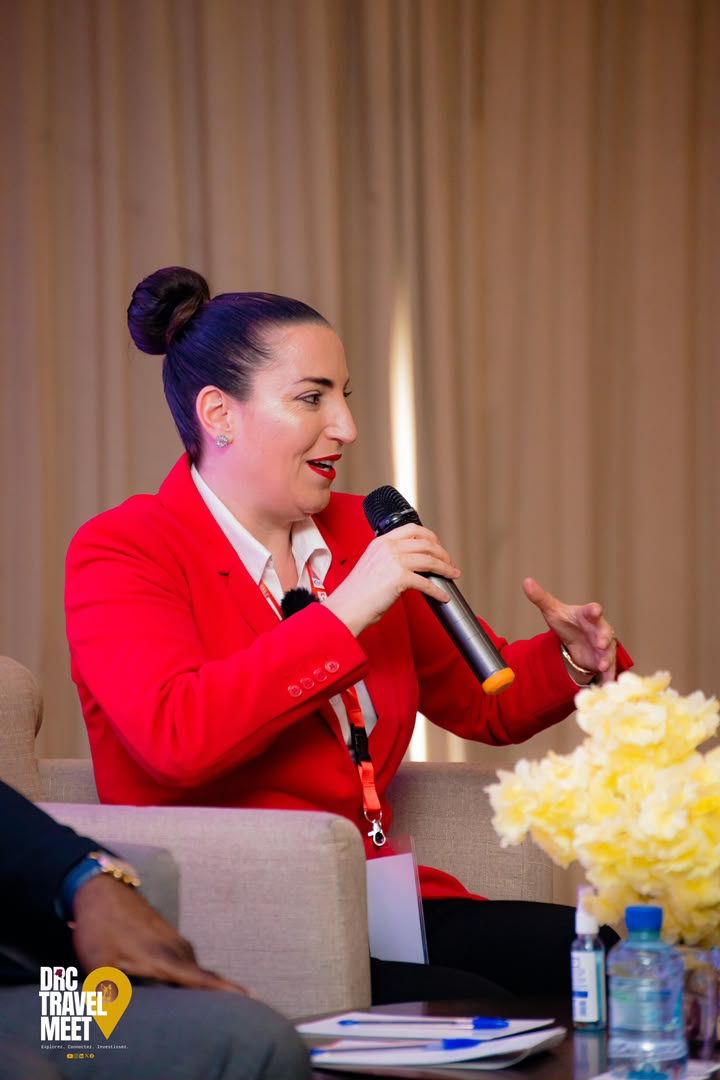 Drctravelmeet's tweet photo. #Panel | Jour 1 - Panel 2 : « Culture, Creativité & le Branding des destinations africaines »
Il a été question de discuter sur Comment construire une image internationale forte de la RDC ?
Quid de la créativité et identité des destinations, le storytelling et image de l'Afrique. https://t.co/cYvVZsdTtM