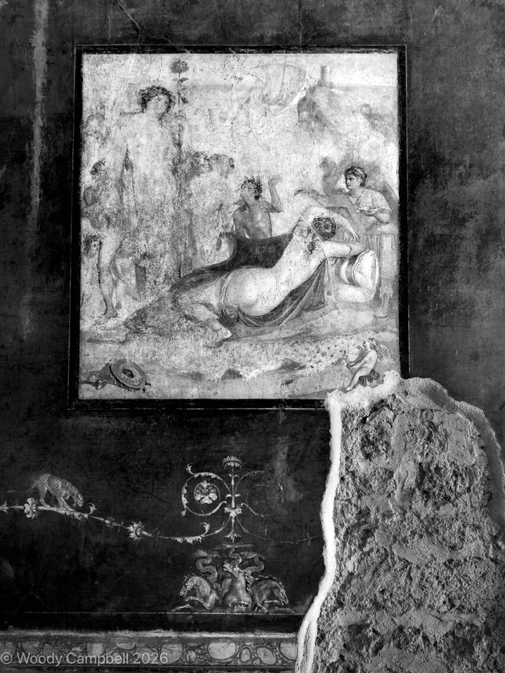 JacquesAllridge's tweet photo. Now—Pompeii, Italy. We spent most of the day exploring this remarkable Roman town, which has improved dramatically since our last visit 15 years ago. The interior design is brilliant. Day 6, 012 of one photograph every day for the rest of my life. https://t.co/iUdLr4rJ8V