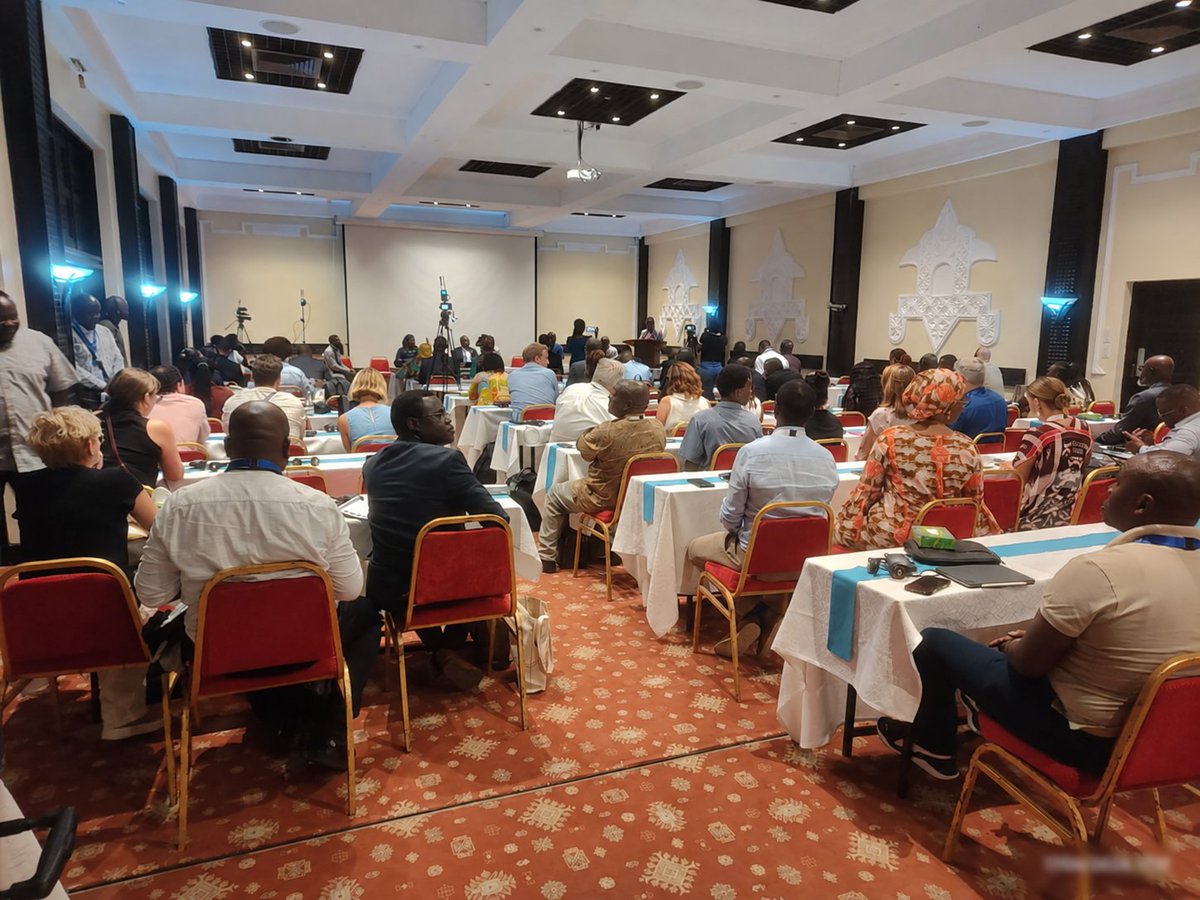 TISEH_LIMITED's tweet photo. “Catalyzing Community-Led Ocean Action: A Learning Exchange for Local Leaders in the Western Indian Ocean.”

@TISEH_LIMITED  was honoured to be a part of this exchange that focused on practical learning and collaboration around the challenges facing coastal communities.

Meeting highlights:

🐟 Coastal & fisheries management
🪸   Community-led marine protection
👥 Community participation & local leadership
🤝 Peer learning and partnerships
💰 Financing & resource mobilisation
⚖️Governance, behaviour change & enforcement
💡 Sharing local successes and innovations
🎯 Identifying gaps, opportunities & practical next steps

The programme included peer discussions, interactive exercises, a video on local leadership and marine protection, a panel discussion, Q&A session, country breakout groups and a closing commitment exercise.

@TISEH_LIMITED  provided professional English ↔ Portuguese interpretation, helping ideas and experiences move freely across the room.

Because protecting our oceans requires more than one community, one country or one language.
#Tiseh #translationservices 🌍 #MultilingualSupport 🗣️ #simultaneousInterpretation 🎧 #InterpretationServices 💼 #translation 📘 #InterpretationExperts 👩‍💼👨‍💼 #interpretation 🎙️ #InterpretationEquipments #TranslationEquipment Se