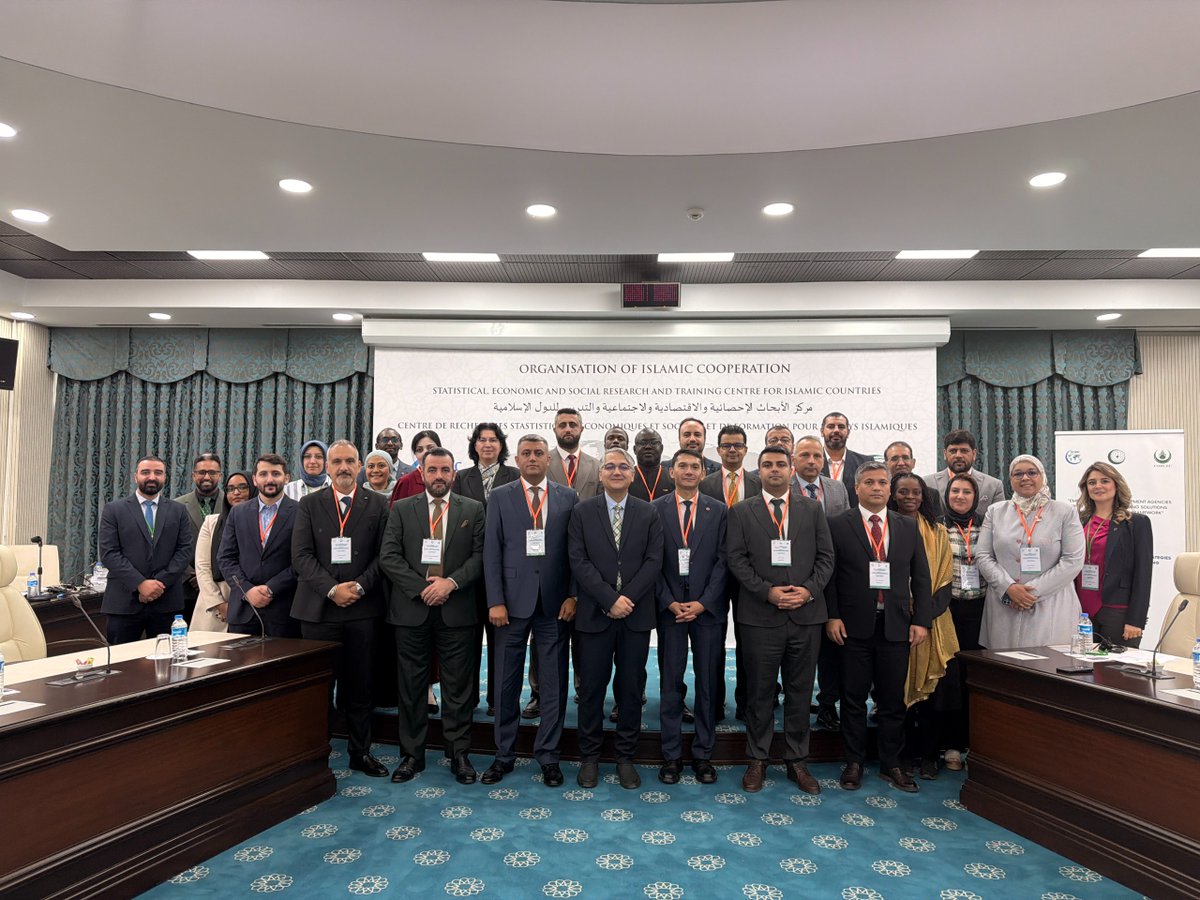 smbgovaz's tweet photo. Ankara şəhərində İslam Əməkdaşlıq Təşkilatının  İqtisadi və Ticarət Əməkdaşlığı Daimi Komitəsinin (COMCEC) dəstəyi və İslam Ölkələri üzrə Statistik, İqtisadi və Sosial Tədqiqat və Təlim Mərkəzinin (SESRIC) təşkilatçılığı ilə “#KOB-lar üçün innovativ maliyyələşmə mexanizmləri üzrə icra strategiyalarının hazırlanması” mövzusunda seminar keçirilib. 

Tədbirdə ölkəmizi Kiçik və Orta Biznesin İnkişafı Agentliyinin (KOBİA) əməkdaşları təmsil ediblər.  

Ətraflı - https://t.co/bPeJxJsMFK 

#KOBİA
