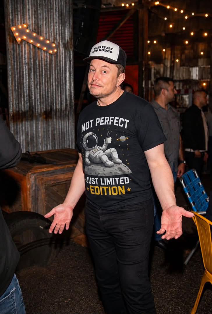 MuskVisionc0y's tweet photo. If you walked into a party looking like this, what would your vibe be?

🅰️ “I’m the main character” 😎
🅱️ “What did I miss?” 👀
🅲️ “Where’s the food?” 🍕
🅳️ “I’m just here for the fun!” 🎉 https://t.co/WlMc6eTxV1
