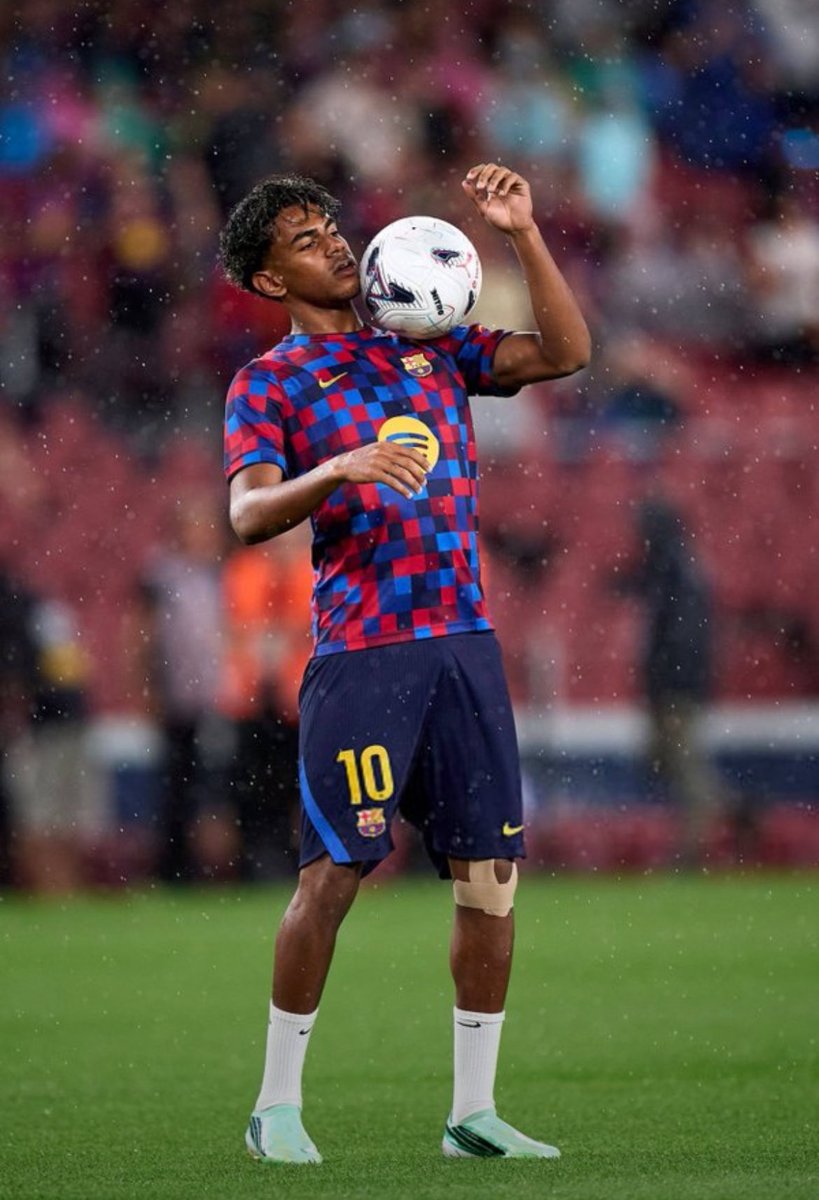 Mani368t's tweet photo. Lamine Yamal becomes the first player EVER to be nominated for the Ballon d'Or THREE TIMES before the age of 20🤯👏 

2024 —  17year-old Lamine Yamal finished 8th
2025 — 18year-old Lamine Yamal finished 2nd
2026 — 19year-old Lamine Yamal finishes��� ❓ https://t.co/Oi0UKVOz4Q