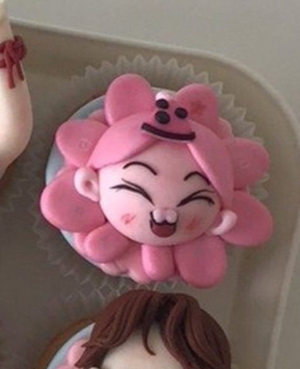 mechonani tweet picture
