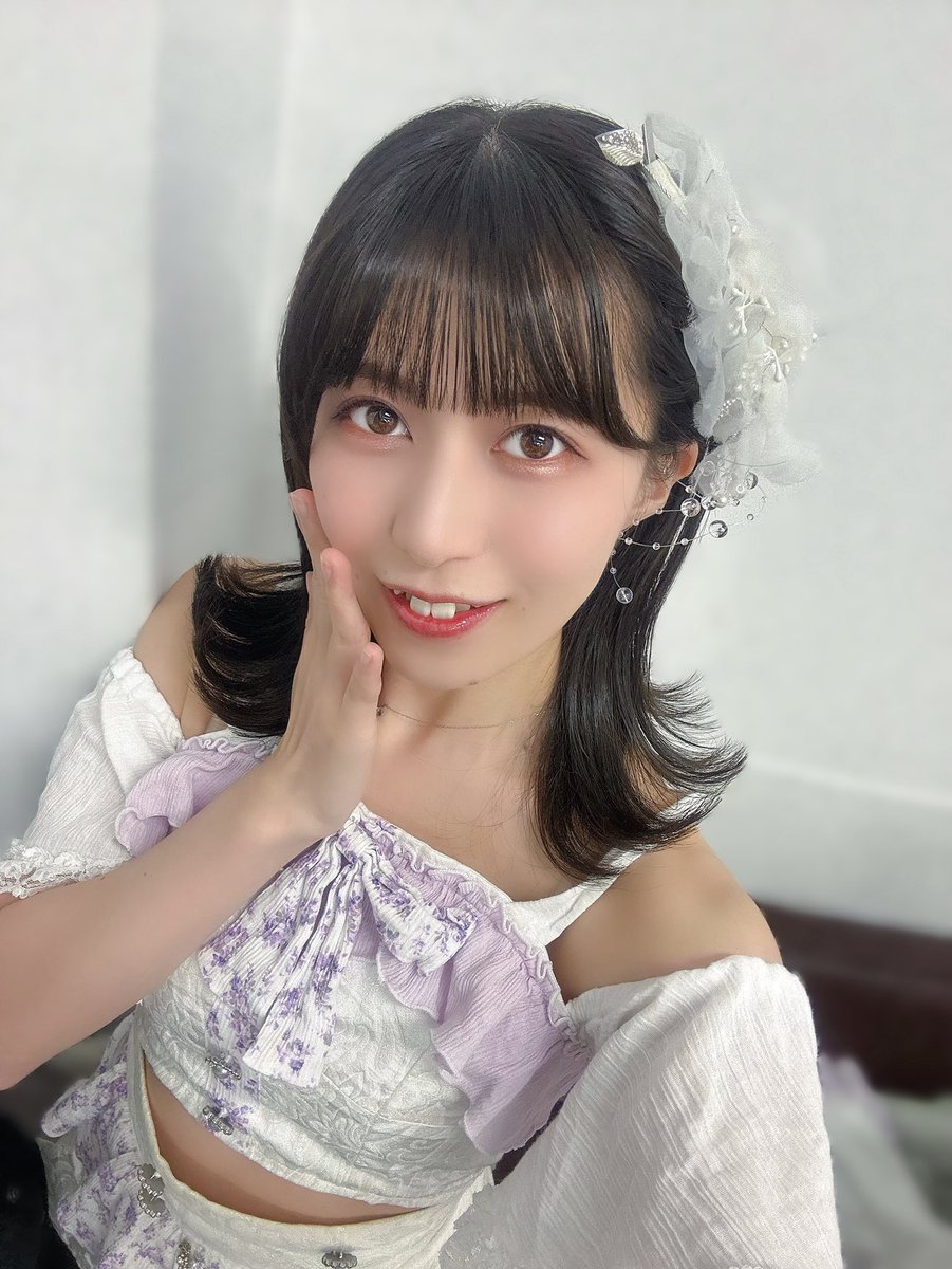 reinaaa1002's tweet photo. IDOL REPORT produce 『そのここmini Vol.07』
ありがとうございました✨

平日の夜でしたが､駆けつけてくれて嬉しかったです🌟
主催の方からお菓子頂いちゃいました💕
ありがとうございますっ！！

そして #文翠麗ワンマン1014 まで1ヶ月を切って個人紙チケットをゲットしてくれて本当に嬉しいのです🥺
個人紙チケ完売目指して頑張りたい🙇‍♀️