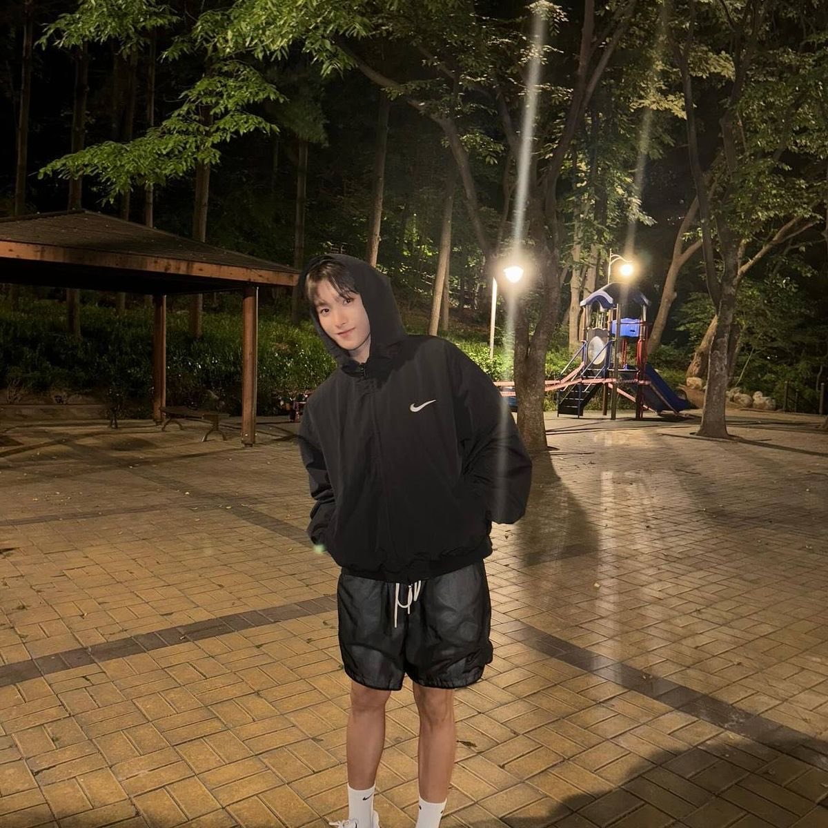 dkisdsky's tweet photo. Berarti foto ini pas lagi sama wonu iya bes??😗😗 https://t.co/LcuHScz0og