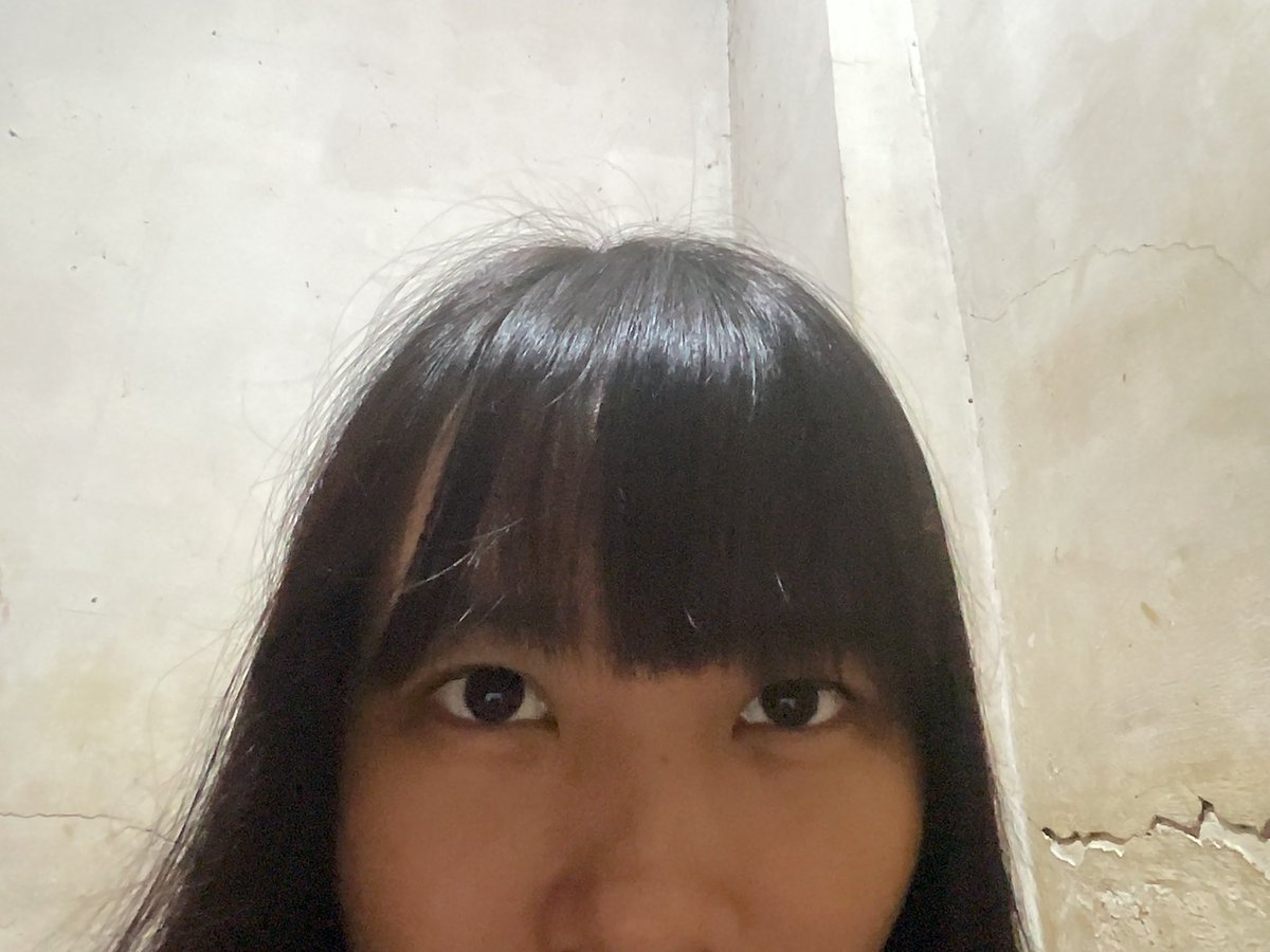 miamorie__'s tweet photo. naggupit ako ng bangs #bored #haponesa https://t.co/7nm5Fob2Ss
