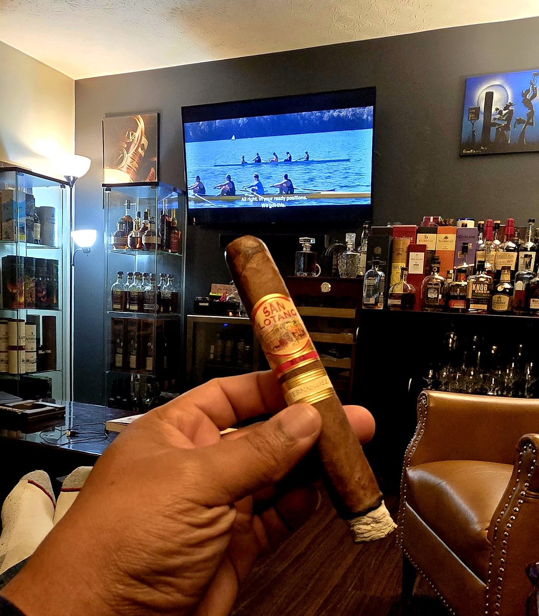 BrendyStepiosy's tweet photo. Good morning my botl &amp; Sotl 💨💨💨 https://t.co/5NCWXy6e00