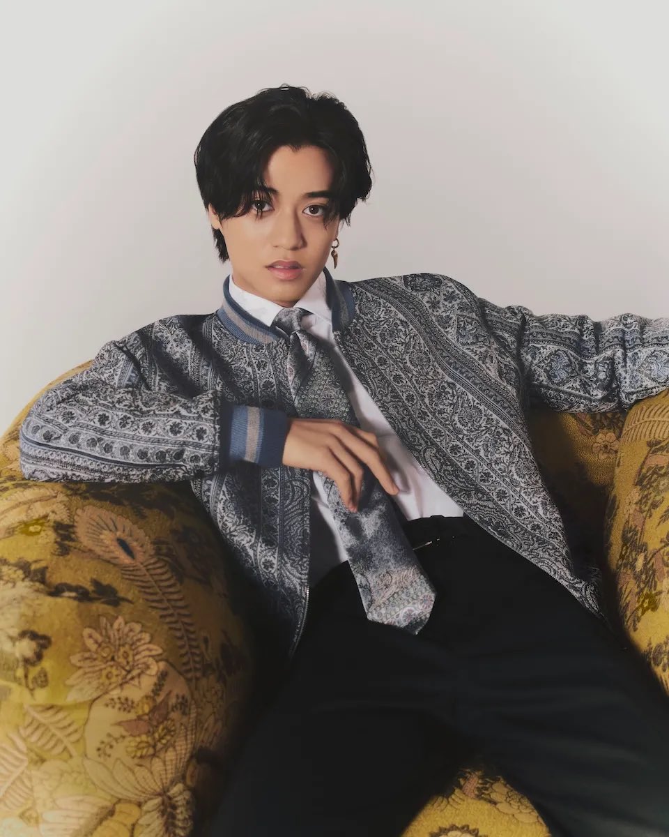 tsuyako_joy's tweet photo. ジャニーズ×ハイブランドのアンバサダー、ブランドのイメージと本人の雰囲気がハマりすぎてて好き

道枝駿佑 × VALENTINO
目黒蓮 × FENDI
向井康二 × Burberry
髙橋海人 × ETRO

この辺ほんと解釈一致 https://t.co/DKgTTw1OTd