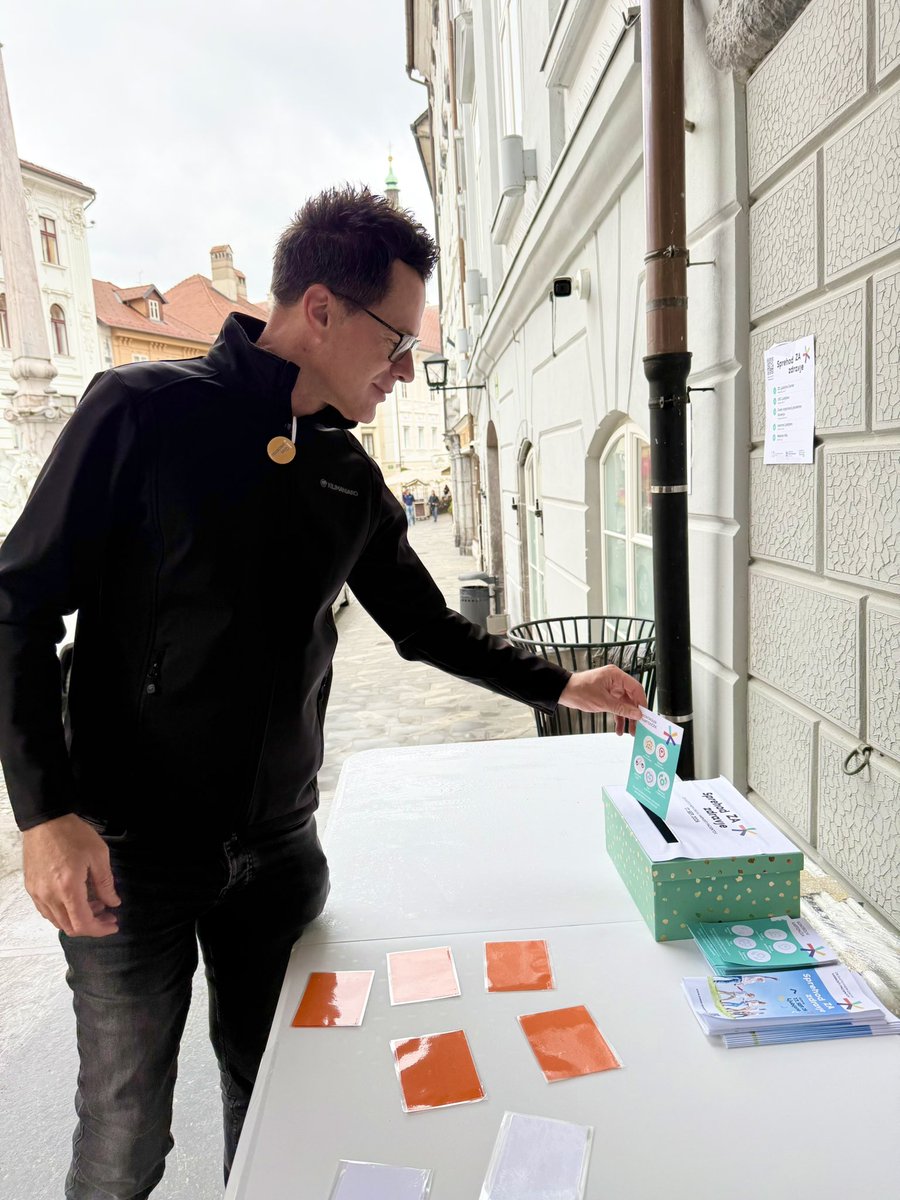 HaemophAmicus's tweet photo. #SprehodZaZdravje uspel 😊
Danes je svetovni dan varnosti pacientov. Vabljeni k udeležbi po celi Sloveniji.
#SDVP2026

https://t.co/mNAAnGg0qV
@ZvezaPacientov @MinZdravje @ukclj @NIJZ_pr @ZDLjubljana @zdravniska @UKCMaribor @sbnovagorica @gcuzak https://t.co/WgAIX37P5o
