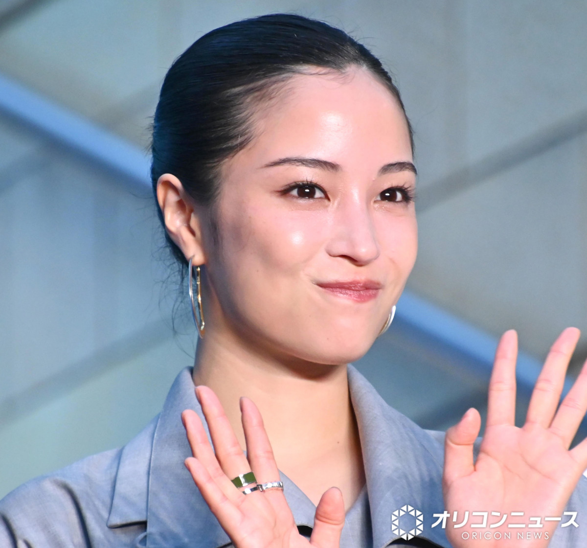 oricon's tweet photo. 広瀬すず、導かれて俳優の道へ
「そういう選択もありなんだなと思う」

人生のターニングポイントとなった
大事な選択を明かす🗣️

https://t.co/GcMPuy8h06

 #汝星のごとく https://t.co/iSc3ywcPVb
