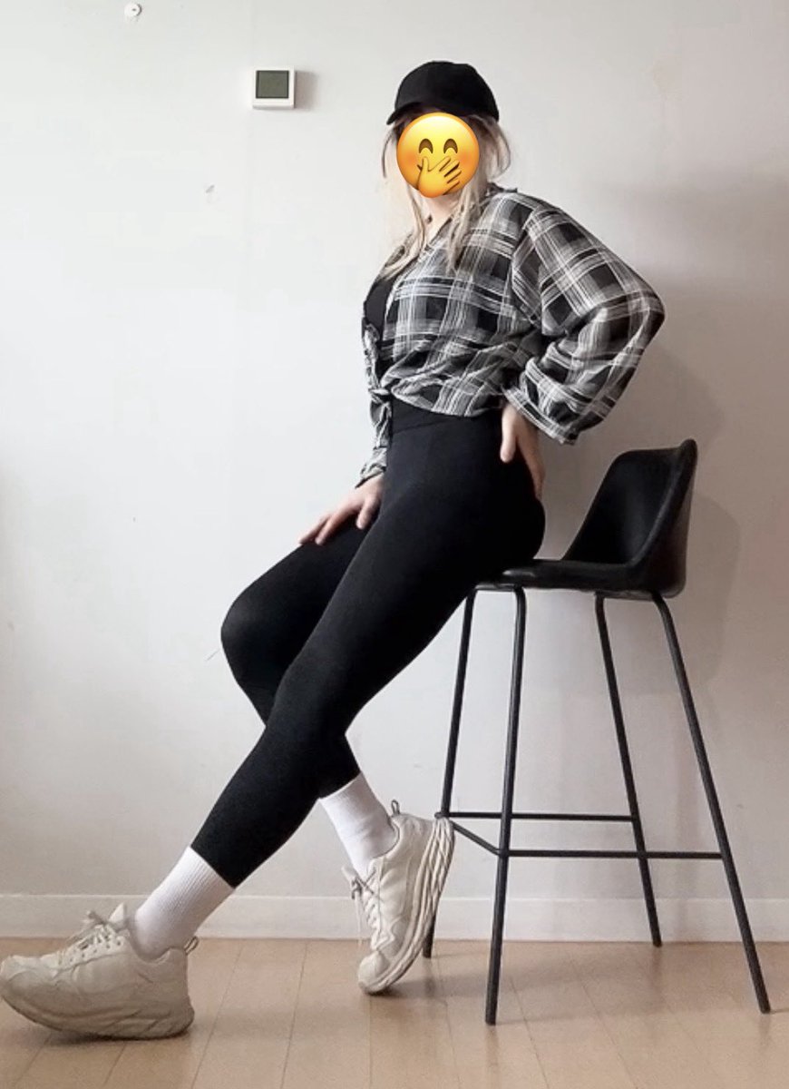 tighthigh0's tweet photo. 운동하고 온 윤희 pt.2 https://t.co/AkUuaG9ViX