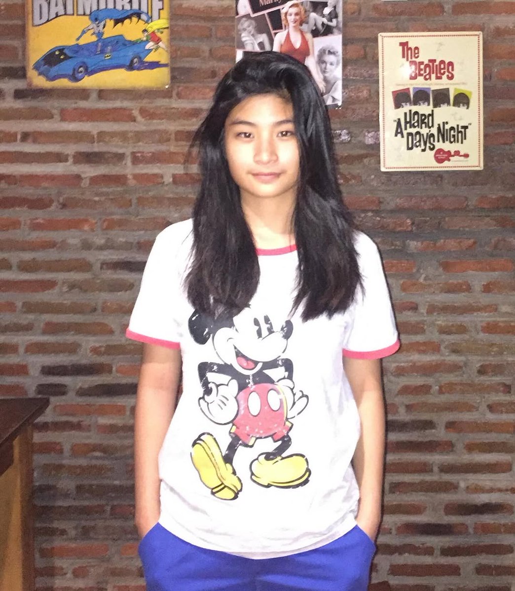 jacquelyncho22a's tweet photo. waktu isi pikiran cuma basket dan kumon 🏀🧮 https://t.co/rwFVR63IHQ