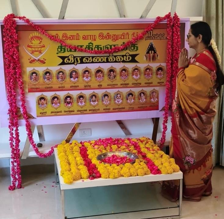 PonPaaSon's tweet photo. வன்னியர் இட ஒதுக்கீடு போராட்டத்தில் உயிர் தியாகம் செய்த 21 தியாகிகள் நினைவுநாளை முன்னிட்டு மருத்துவர் அய்யாவின் மூத்த மகள் திருமதி.ஸ்ரீகாந்தி @GanthiRamadoss அவர்கள் தனது இல்லத்தில் தியாகிகள் புகைப்படங்களுக்கு மலர் தூவி மரியாதை செலுத்தினார்..! 

#Sep17 #VanniyarSangam #VanniyarReservation #தியாகிகள்தினம்