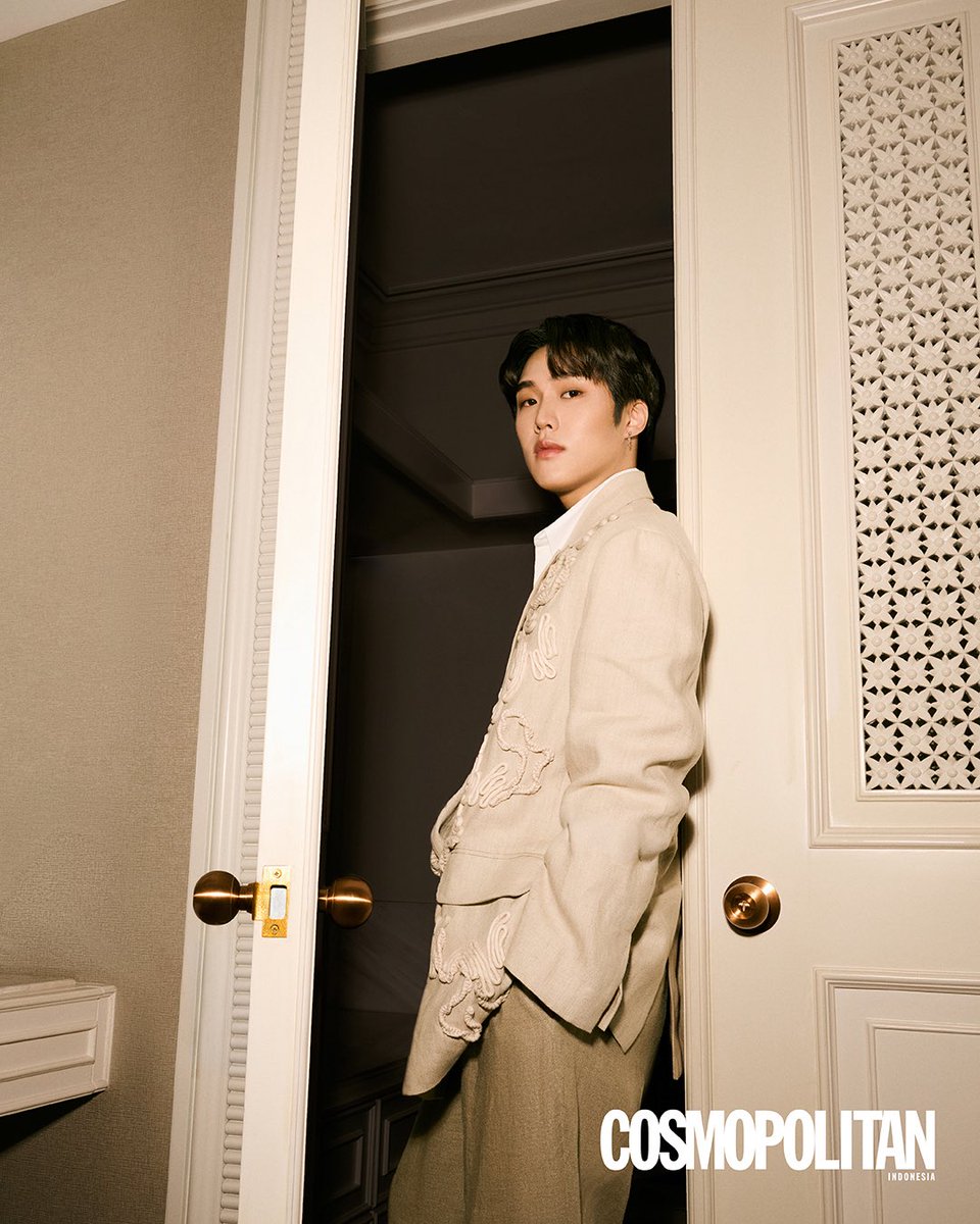 dearjacobbae's tweet photo. JACOB for Cosmopolitan Indonesia 💕

https://t.co/Av9DU3iGFn

#JACOB #제이콥 https://t.co/s2gjvEAaXh