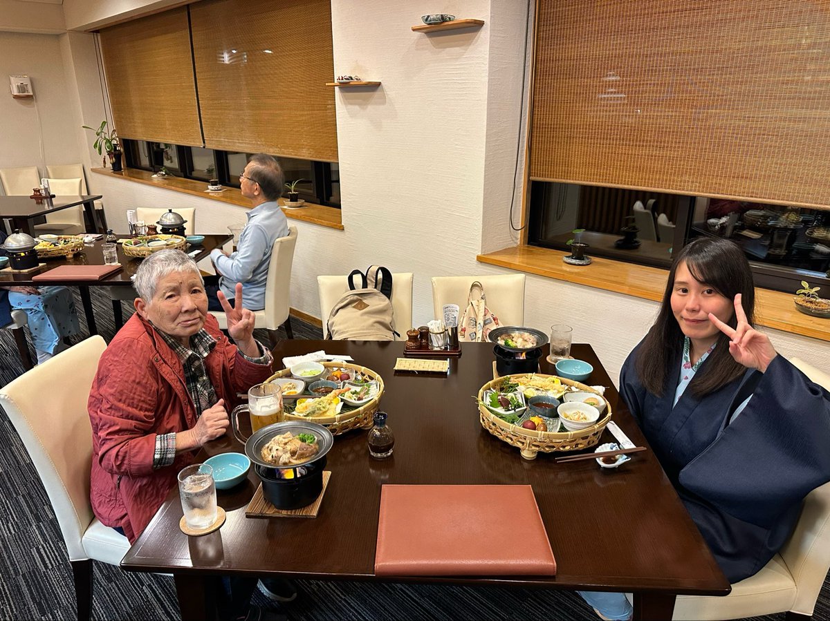 MayaS2x's tweet photo. 人がよーけおる場所で住むと
季節を感じられる場所に出かけんと
自然の見頃や感性が
わからんよーなるし段々と失われてく。

嫌やわぁ。... https://t.co/qkCAqYKIpJ