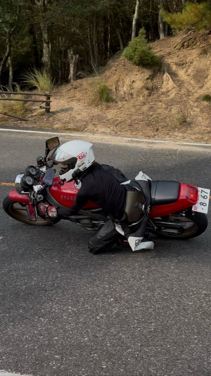 norick_mc20's tweet photo. vt250スパーダとスーパディオを操縦しています
バイク女子です

#vt250スパーダ
#スーパーディオ
#スパーダ　#SPADA
#スーディオ　#DIO
#mc20  #AF27　#バイク女子
#姫ライダー https://t.co/raVsMumEUs