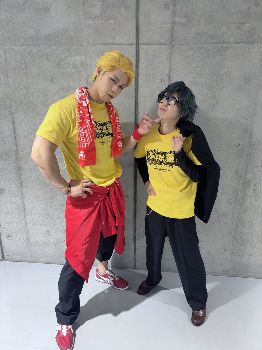 hiroki_watabe's tweet photo. ドズルさんと🦍
こんなにこのメイド服が似合うのはあなたしかいません。
巨大モップ振り回したりぼんさん振り回したり🍆
最高です。
ぶっとんでます💥
その勇姿を配信でなんどもご覧下さい！！
#ぶっとびな祭 https://t.co/QH1emIcO5j