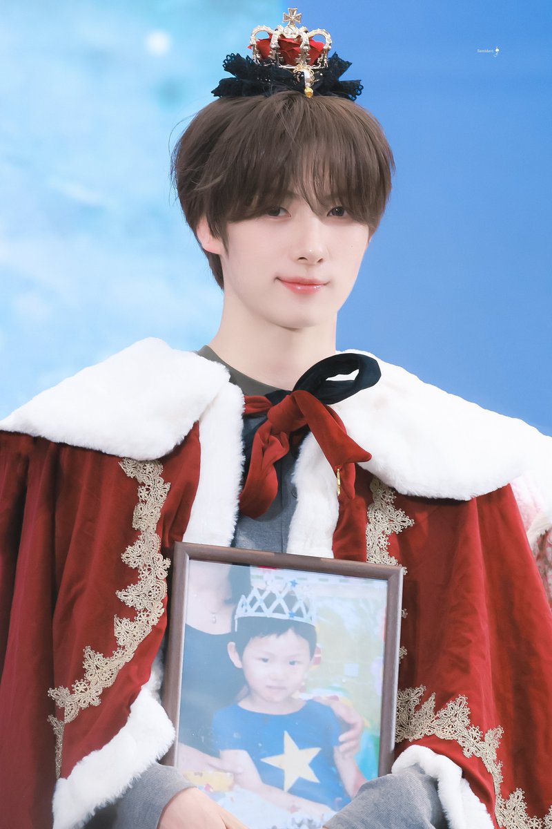 EH2525_'s tweet photo. 왕자님 ・・・・・・・・・・・ （土下座） https://t.co/WkGXEUcUkB
