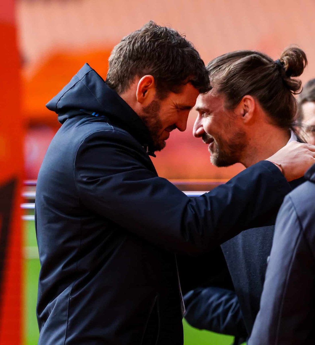 _BeFootball's tweet photo. 🚨🚨 JEAN-LOUIS LECA 🇫🇷 SORT DU SILENCE APRÈS LE RENVOI DE TOPPMÖLLER !!!! 🎙️👇 

« La première pensée qui me vient est pour Dino. J'ai rencontré un homme EXTRAORDINAIRE, un bon entraîneur. 

Là où je suis assez tranquille, c'est comment sont nos échanges, encore maintenant. 

On était convaincus au mois de juin de ce choix-là, qu'on pouvait amener quelque chose de plus. Ca n'a pas pris. 

Maintenant, il y a un futur et on ne doit pas le compromettre, d'où notre réflexion qui n'est pas de trois jours. 

J'entends : “il y a eu quatre matchs”. Mais nous, on réfléchit en trois mois. 

SUR CE QUI S'EST PASSÉ SUR TROIS MOIS NOUS LAISSAIT PENSER QU'ON NE PRENAIT PAS LA BONNE DIRECTION, d'où cette réorganisation qui a emmené à ce que vous savez. »

(CP via @RMCsport)