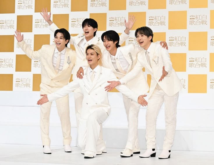 milk_fc_info's tweet photo. 🥛✨ #M!LKファンの皆さんに朗報です！💕

🛍️ M!LK公式グッズが再入荷しました！🎉
ずっと待っていたあのアイテムを、ぜひ手に入れてくださいね。💖

M!LKとの思い出を、もっと特別なものに！🥛

お見逃しなく！

🛒今すぐチェック👇
[https://t.co/7gCJAVuYKm]

#MILK #MILKグッズ https://t.co/x7n6rb1Vd2