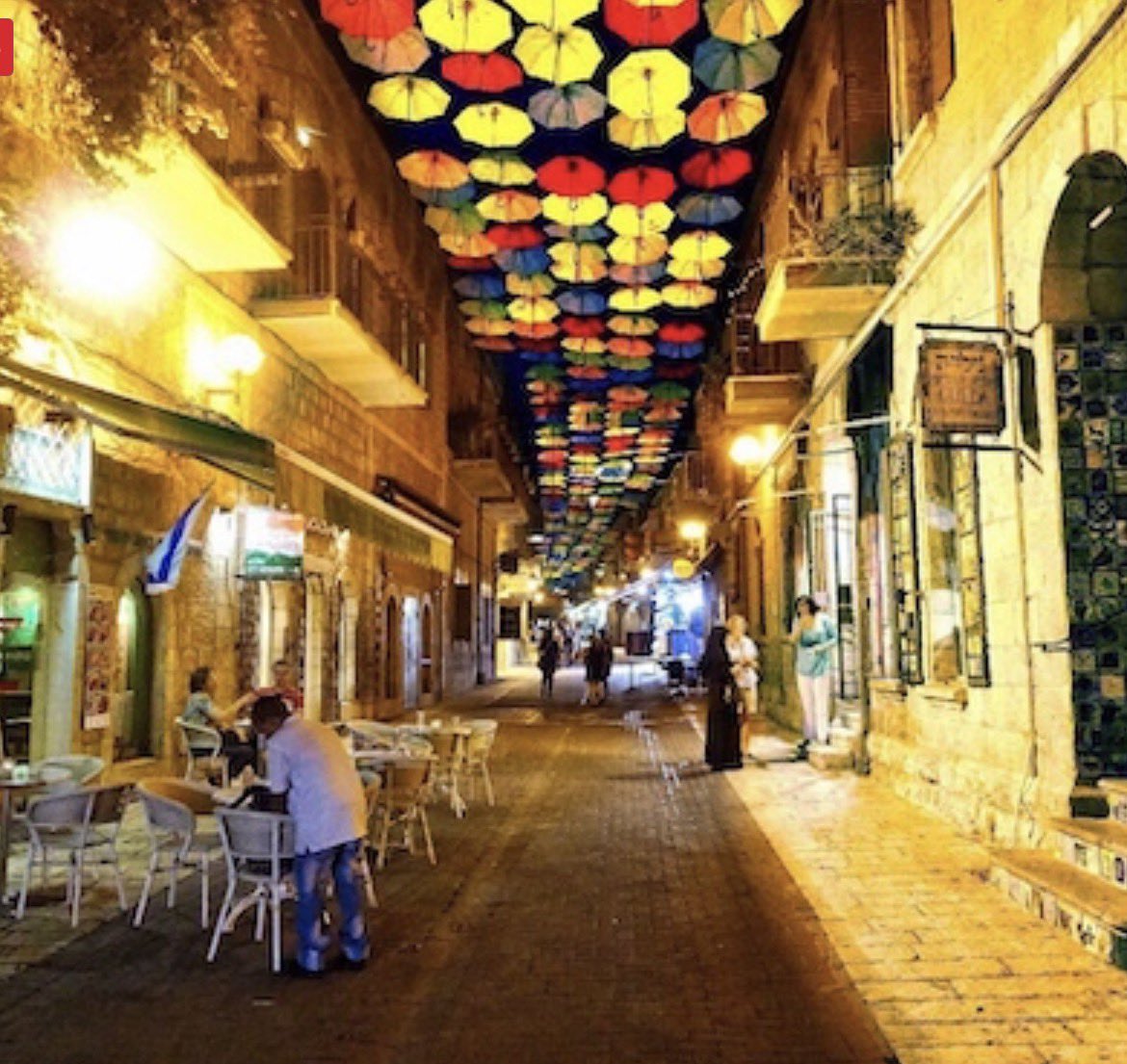 VivianAisen's tweet photo. Anoche, caminando por El Chorro del Quevedo, me acordé de otra calle, a miles de kilómetros: Yoel Salomón, en Jerusalén.

Dos calles, dos ciudades… y un mismo corazón. ❤️🇨🇴🇮🇱 https://t.co/7ZNmeeZUff
