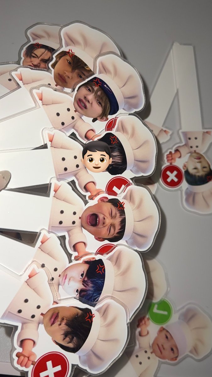 09zeeee's tweet photo. #rt 추첨 두 분에게
코르티스 요리사 포토스틱을 드립니다 🤲🏻🧑🏽‍🍳 https://t.co/YI5NVZzobz